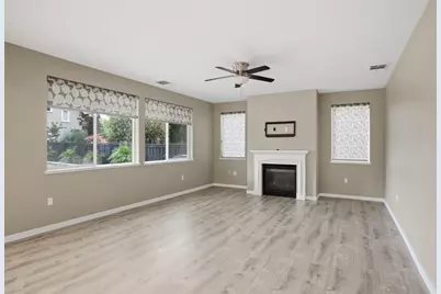 1084 Navigator Drive, Lathrop, CA 95330 - Photo 11