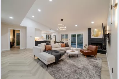 1525 Woodland Oaks Way, Sacramento, CA 95833 - Photo 9