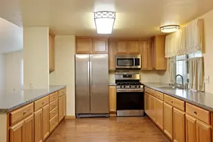 Tam O Shanter Dr, Stockton, CA 95210 - Photo 19