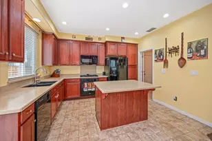18 Bellows Pond Pl, Sacramento, CA 95835 - Photo 13