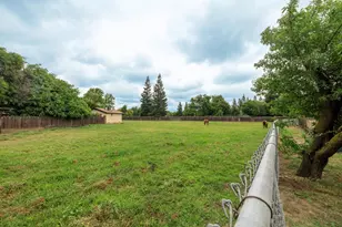 1012 Arroyo Hondo Pl, Modesto, CA 95358 - Photo 37