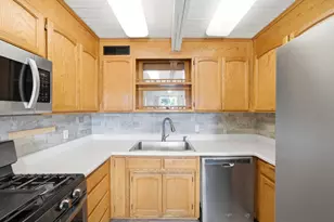 1475 Upland Dr, Yuba City, CA 95991 - Photo 15