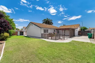 1541 W Kavanagh Avenue, Tracy, CA 95376 - Photo 31