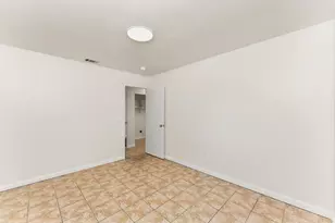 7003 Village Green Dr, Stockton, CA 95210 - Photo 27