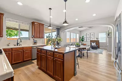 1924 Saint Patrick Way, Roseville, CA 95747 - Photo 33