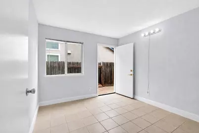 8889 Harvest Hill Way, Elk Grove, CA 95624 - Photo 17