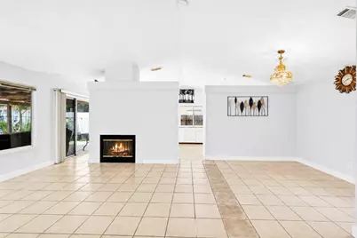 8889 Harvest Hill Way, Elk Grove, CA 95624 - Photo 5