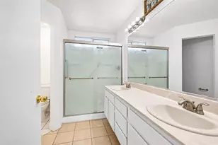 8889 Harvest Hill Way, Elk Grove, CA 95624 - Photo 15