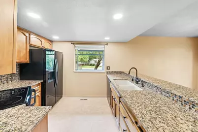 7537 Pomerol Lane, Citrus Heights, CA 95621 - Photo 13