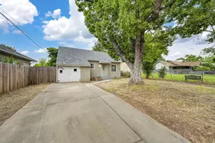 3952 28th St, Sacramento, CA 95820 - Photo 1