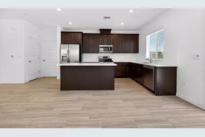 7249 Robins Cove Drive, Stockton, CA 95219 - Photo 9