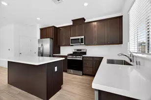 7249 Robins Cv Dr, Stockton, CA 95219 - Photo 11