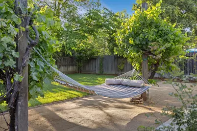 2433 Albany Avenue, Davis, CA 95618 - Photo 23