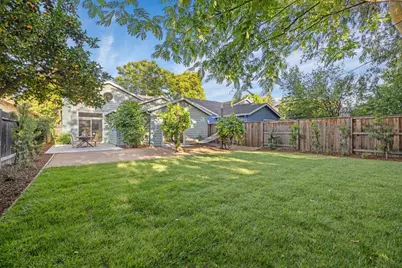 2433 Albany Avenue, Davis, CA 95618 - Photo 21
