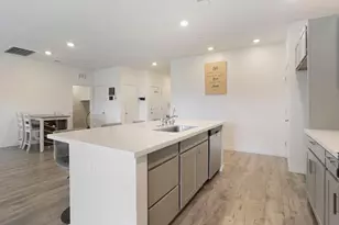 1335 S Kestrel Ln, Stockton, CA 95215 - Photo 21