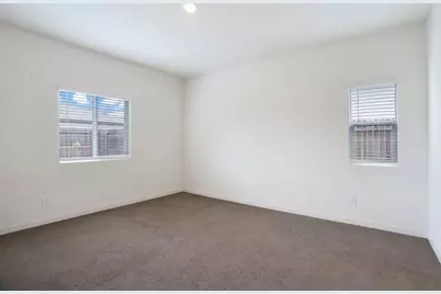 1335 S Kestrel Lane, Stockton, CA 95215 - Photo 27