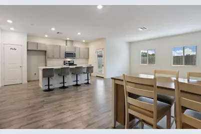 1335 S Kestrel Lane, Stockton, CA 95215 - Photo 17