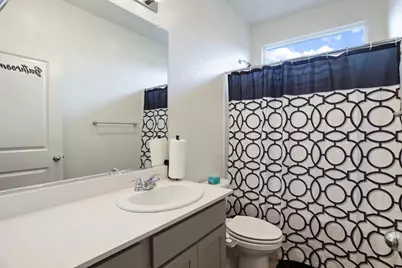 1335 S Kestrel Lane, Stockton, CA 95215 - Photo 11