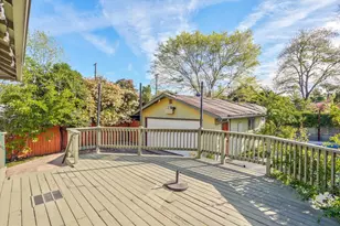 2715 57th St, Sacramento, CA 95817 - Photo 39