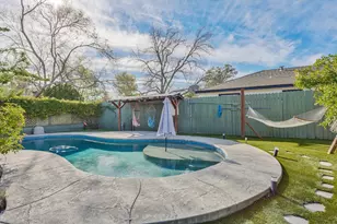 2715 57th St, Sacramento, CA 95817 - Photo 43