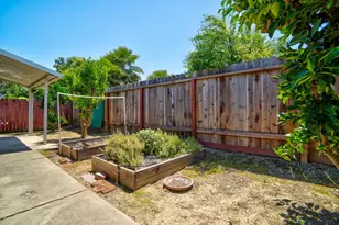 1208 Rose Tree Wy, Sacramento, CA 95831 - Photo 25