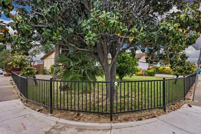 2401 Claridge Lane, Stockton, CA 95210 - Photo 5