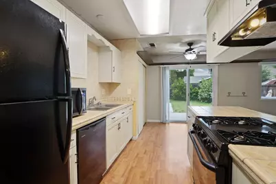 2401 Claridge Lane, Stockton, CA 95210 - Photo 15