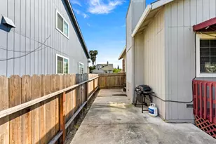 150 Creekside Cir, Sacramento, CA 95823 - Photo 33