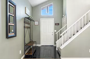 150 Creekside Cir, Sacramento, CA 95823 - Photo 3