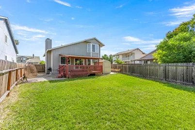 150 Creekside Circle, Sacramento, CA 95823 - Photo 35