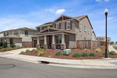 10469 Fendi Way, Elk Grove, CA 95757 - Photo 3