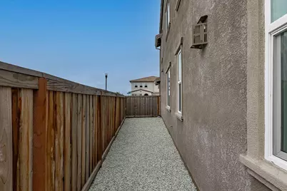 10469 Fendi Way, Elk Grove, CA 95757 - Photo 53