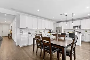 10469 Fendi Wy, Elk Grove, CA 95757 - Photo 19