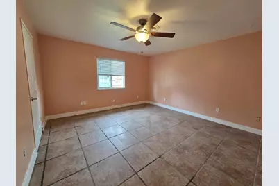 5010 Powerline Road #D, Olivehurst, CA 95961 - Photo 9