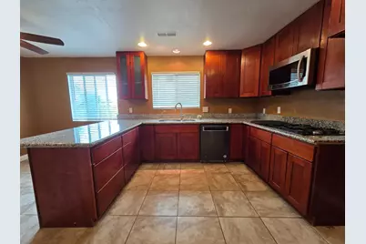 5010 Powerline Road #D, Olivehurst, CA 95961 - Photo 5