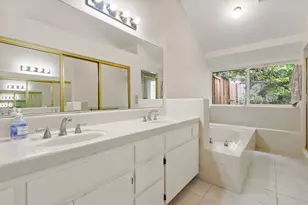 41 Porto Santo Ct, Sacramento, CA 95831 - Photo 17