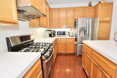 8897 Shasta Lily Drive, Elk Grove, CA 95624 - Photo 19