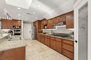 1561 Elsdon Cir, Carmichael, CA 95608 - Photo 17