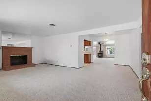 1042 Jay St, Olivehurst, CA 95961 - Photo 7