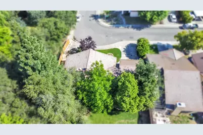 8064 Forest Glen Way, Citrus Heights, CA 95610 - Photo 33