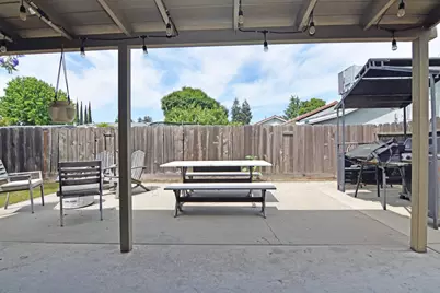 145 Andrews Court, Turlock, CA 95380 - Photo 39