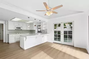 7065 Warbler Way, Sacramento, CA 95831 - Photo 9
