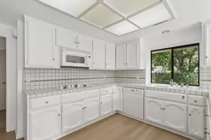7065 Warbler Way, Sacramento, CA 95831 - Photo 17