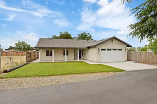 5946 Grove Ave, Marysville, CA 95901 - Photo 1