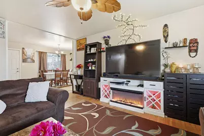 7112 Delhaven Way, North Highlands, CA 95660 - Photo 5