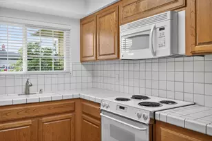 4985 Creek View Way, Sacramento, CA 95841 - Photo 13