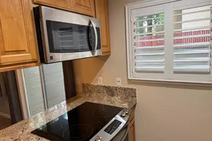 9127 Newhall Dr, Sacramento, CA 95826 - Photo 11