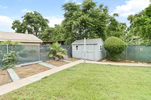 987 Island Ave, Olivehurst, CA 95961 - Photo 21