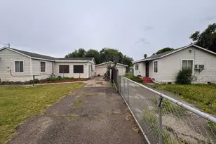 450 Shilling Ave, Lathrop, CA 95330 - Photo 3