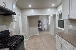 5748 Nina Way, Sacramento, CA 95824 - Photo 5